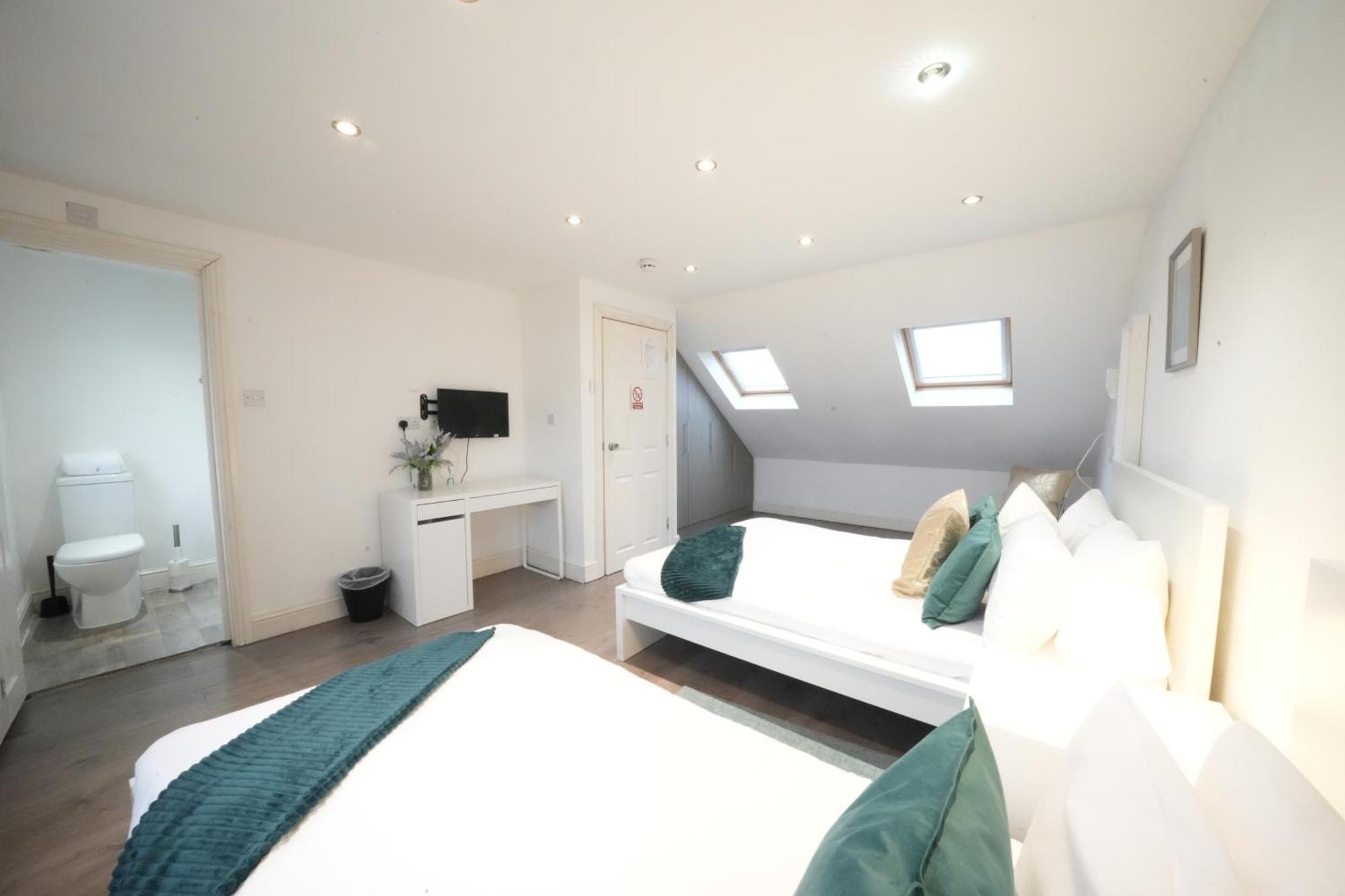 Grand Airport Ensuites Harmondsworth ภายนอก รูปภาพ
