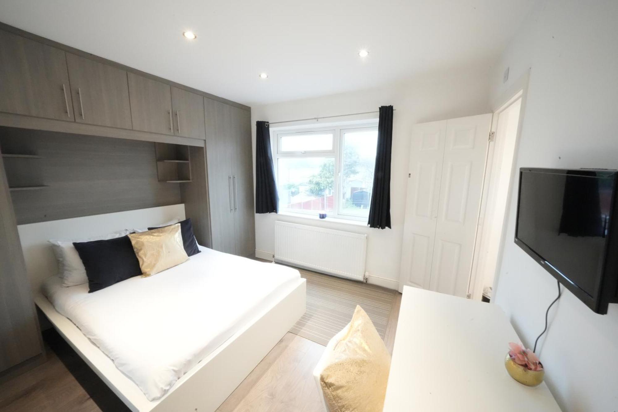 Grand Airport Ensuites Harmondsworth ภายนอก รูปภาพ