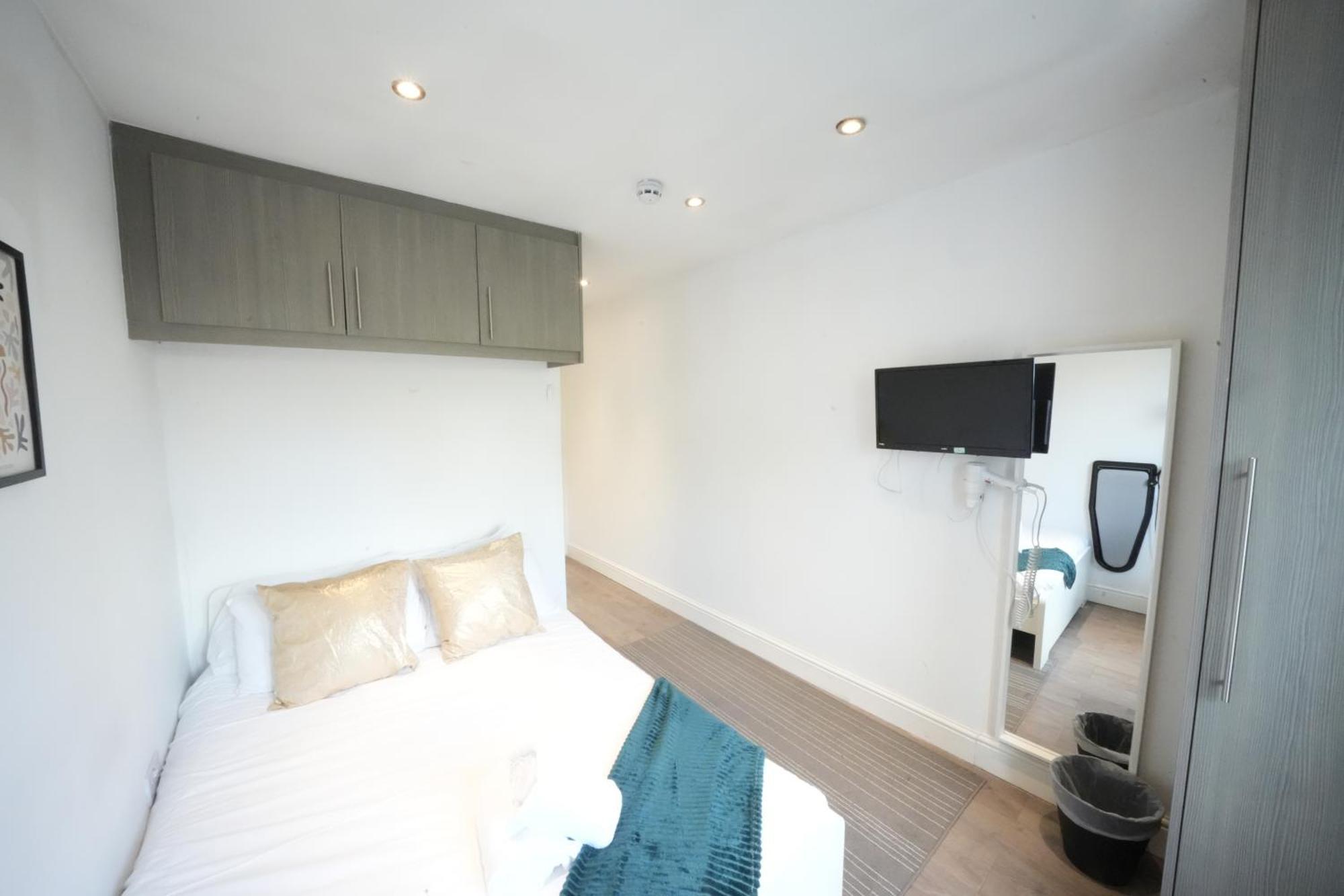 Grand Airport Ensuites Harmondsworth ภายนอก รูปภาพ